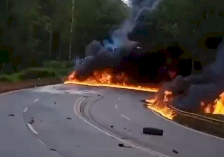 Grave acidente com explosão de carreta ‘fecha’ BR-040 em MG; veja vídeo