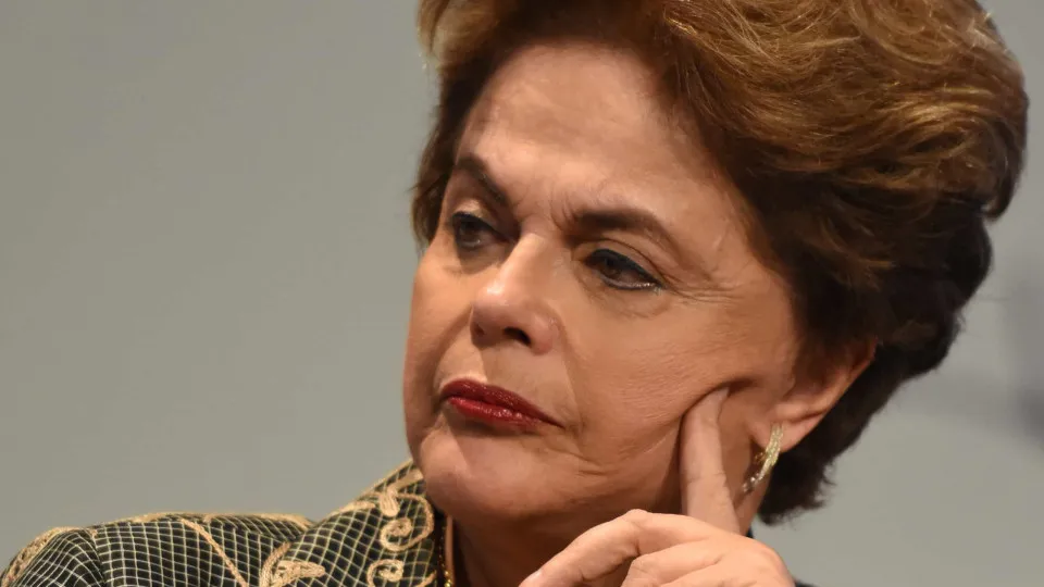 Mandato de Dilma no banco do Brics tem relatos de assédio moral e alta rotatividade